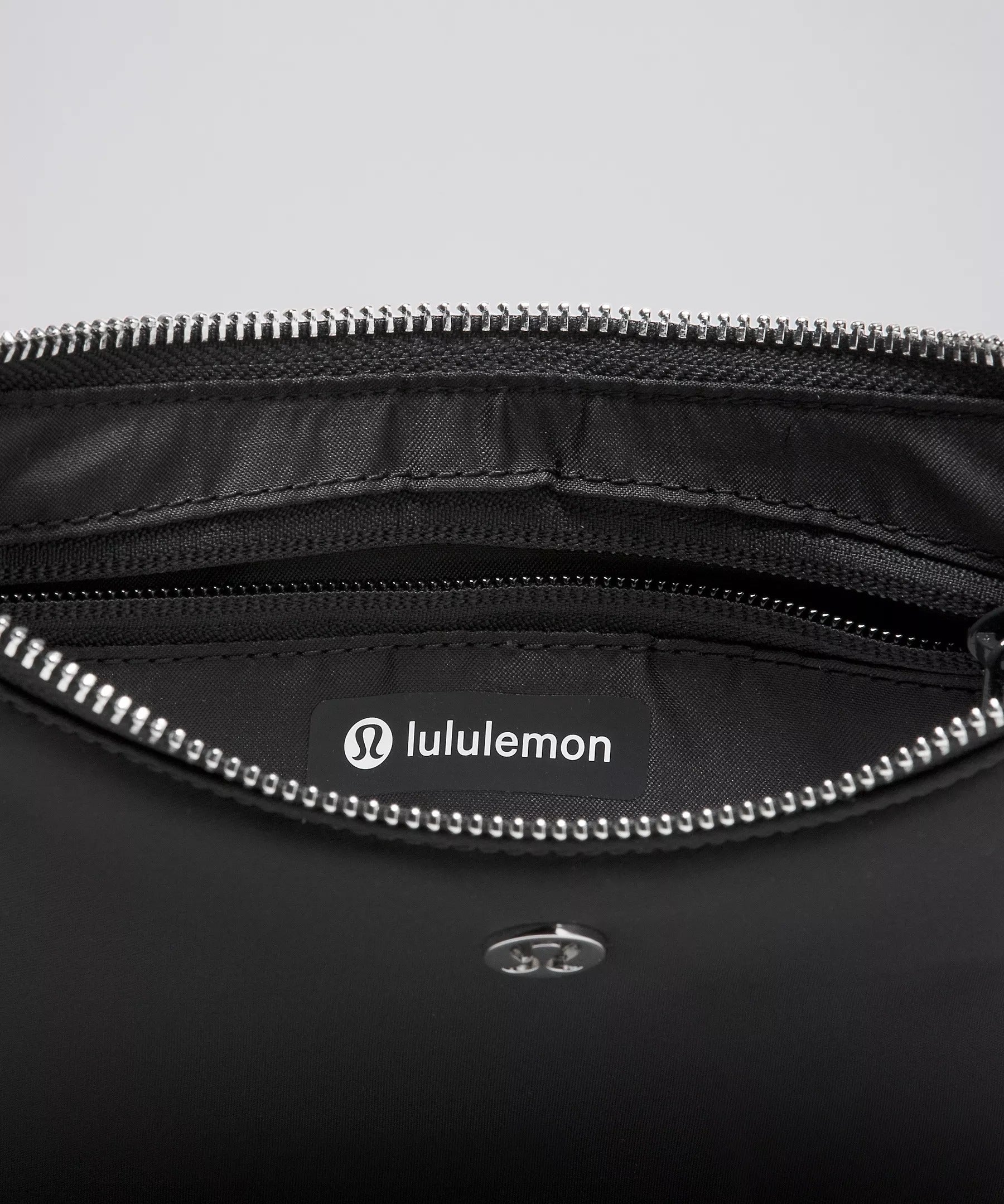 Lululemon City Essentials Mini Shoulder Bag 1L 肩背包 - canadahk